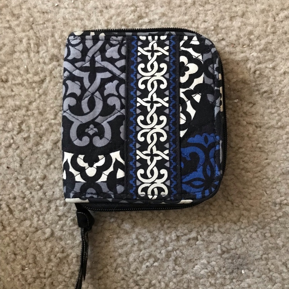 Vera Bradley Zip Around Compact  wallet